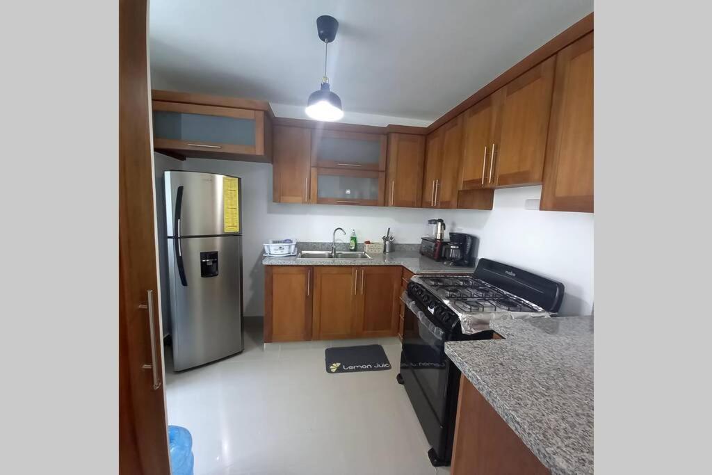 Confortable Apartamento De 3 Tres Habitaciones, Con Hermosa Vista De Area Verde, Ademas De Piscinas Y Juegos Infantiles En Area Recreativa Santiago De Los Caballeros Exterior photo