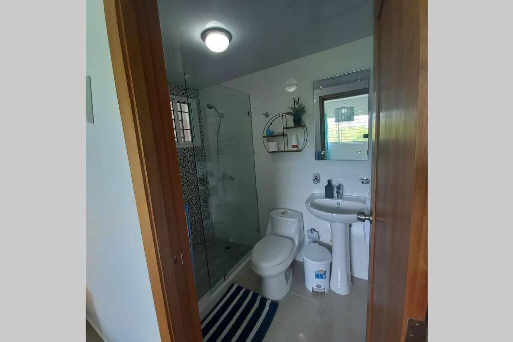 Confortable Apartamento De 3 Tres Habitaciones, Con Hermosa Vista De Area Verde, Ademas De Piscinas Y Juegos Infantiles En Area Recreativa Santiago De Los Caballeros Exterior photo