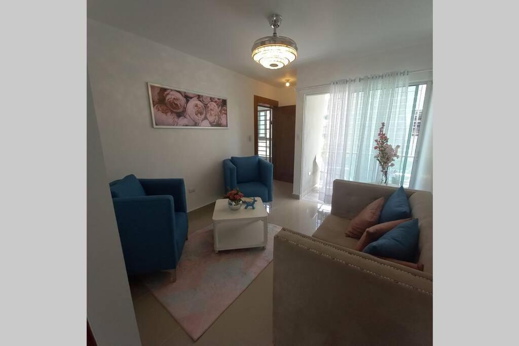 Confortable Apartamento De 3 Tres Habitaciones, Con Hermosa Vista De Area Verde, Ademas De Piscinas Y Juegos Infantiles En Area Recreativa Santiago De Los Caballeros Exterior photo