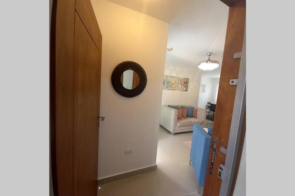 Confortable Apartamento De 3 Tres Habitaciones, Con Hermosa Vista De Area Verde, Ademas De Piscinas Y Juegos Infantiles En Area Recreativa Santiago De Los Caballeros Exterior photo